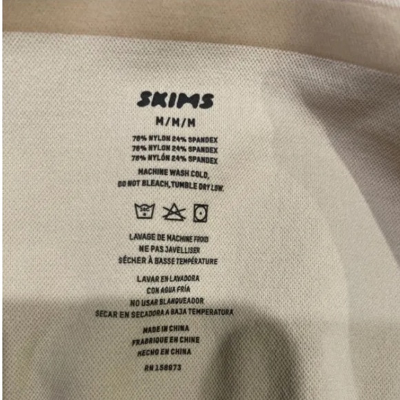 SKIMS NWOT Seamless Shorts Mid Thigh Butt Lifting Color Clay XXS, XS, S, M - Picture 9 of 11